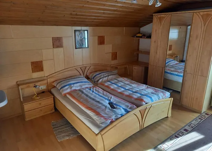 Vorderkreuzsaalgut Rettenwender Gertraud